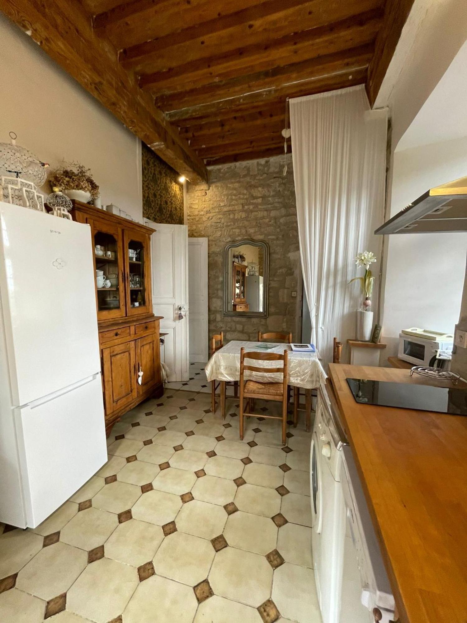 Appartement Spacieux Avec Deux Chambres Au Chateau 발랑스 외부 사진